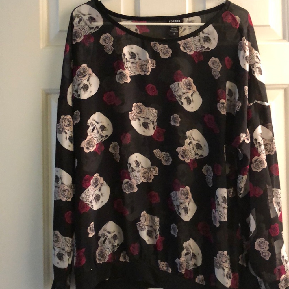 Torrid 💀 Skull see thru long sleeve top.